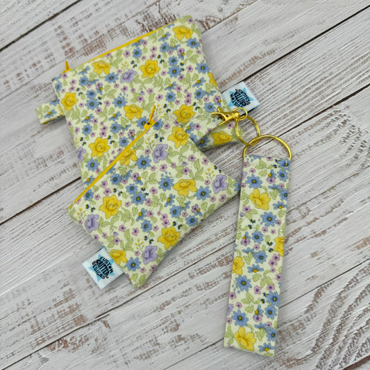 Ditsy Florals - Quilted Pouch - Coin Pouch - Keychain Clutch