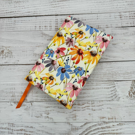 Watercolor Daisies -  Adjustable Dust Jacket, Book Cover