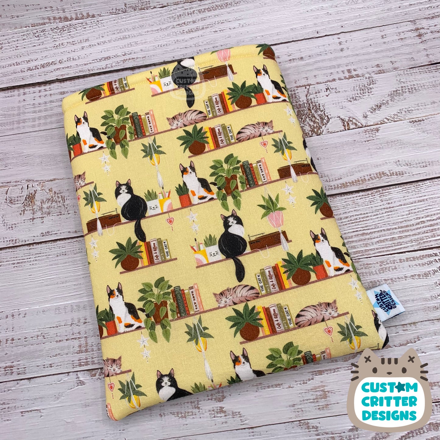 Cats & Bookshelves - Book Sleeve