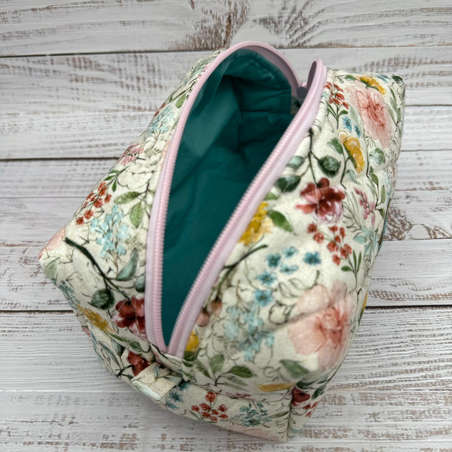 Vintage Floral - Quilted Boxy Bag - Cosmetic Bag