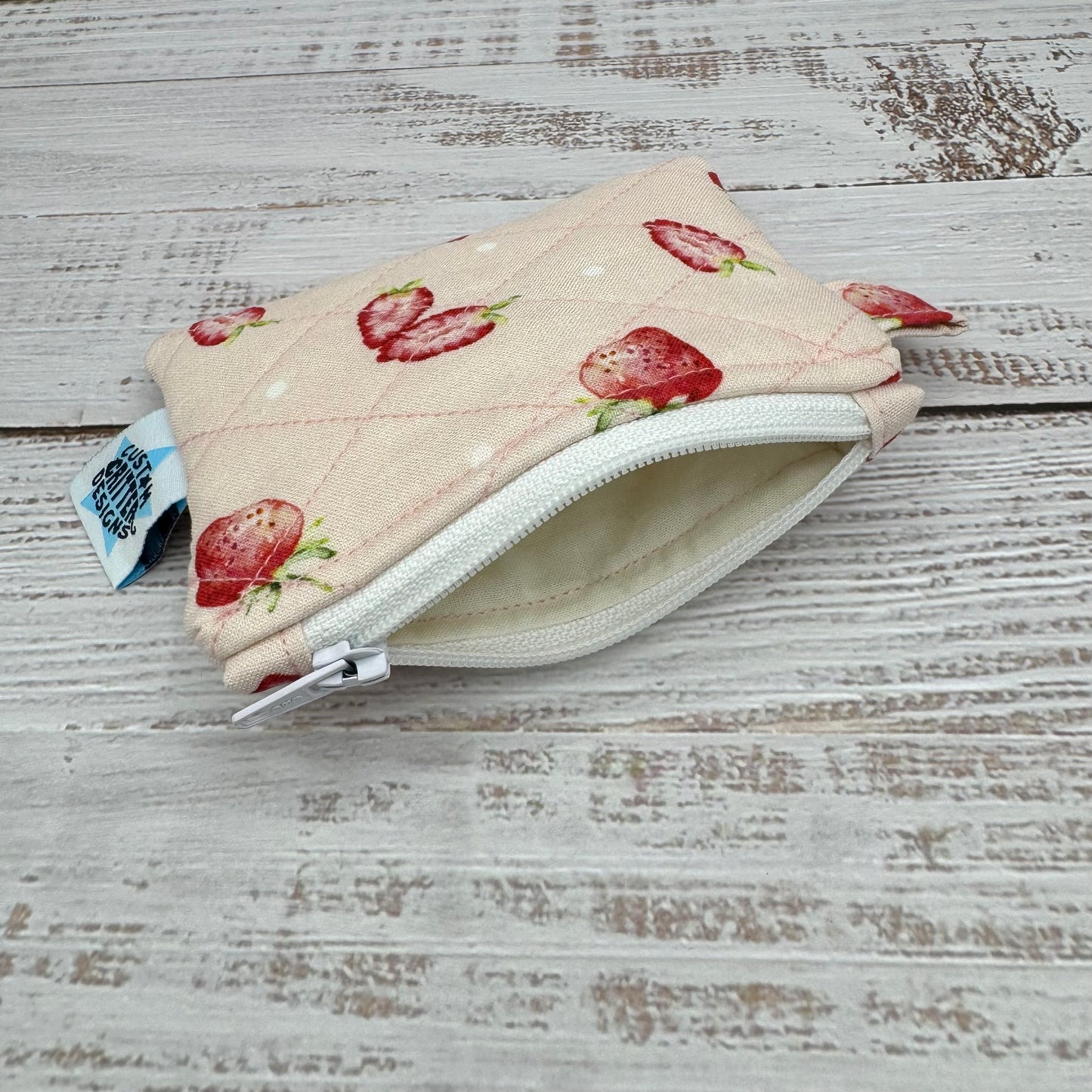 Strawberries - Quilted Pouch - Coin Pouch - Keychain Clutch