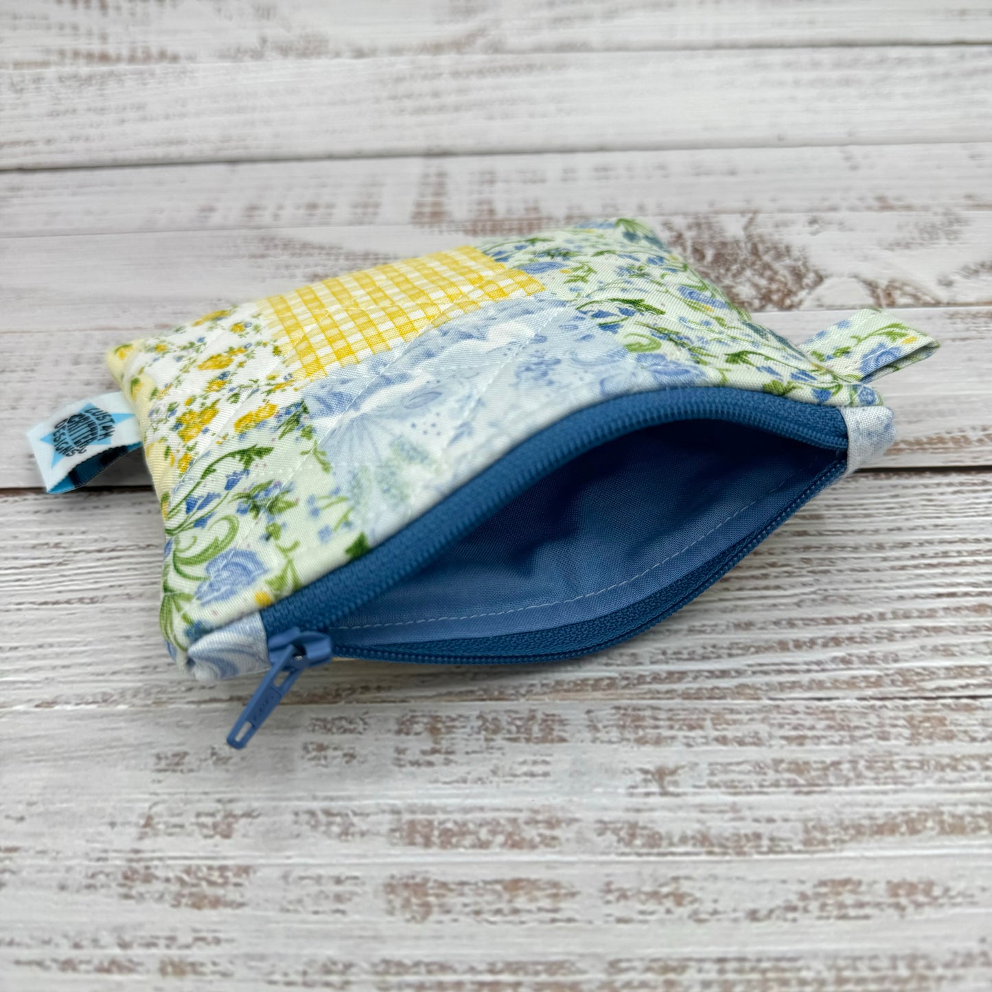 Patchwork Floral - Quilted Pouch - Coin Pouch - Keychain Clutch