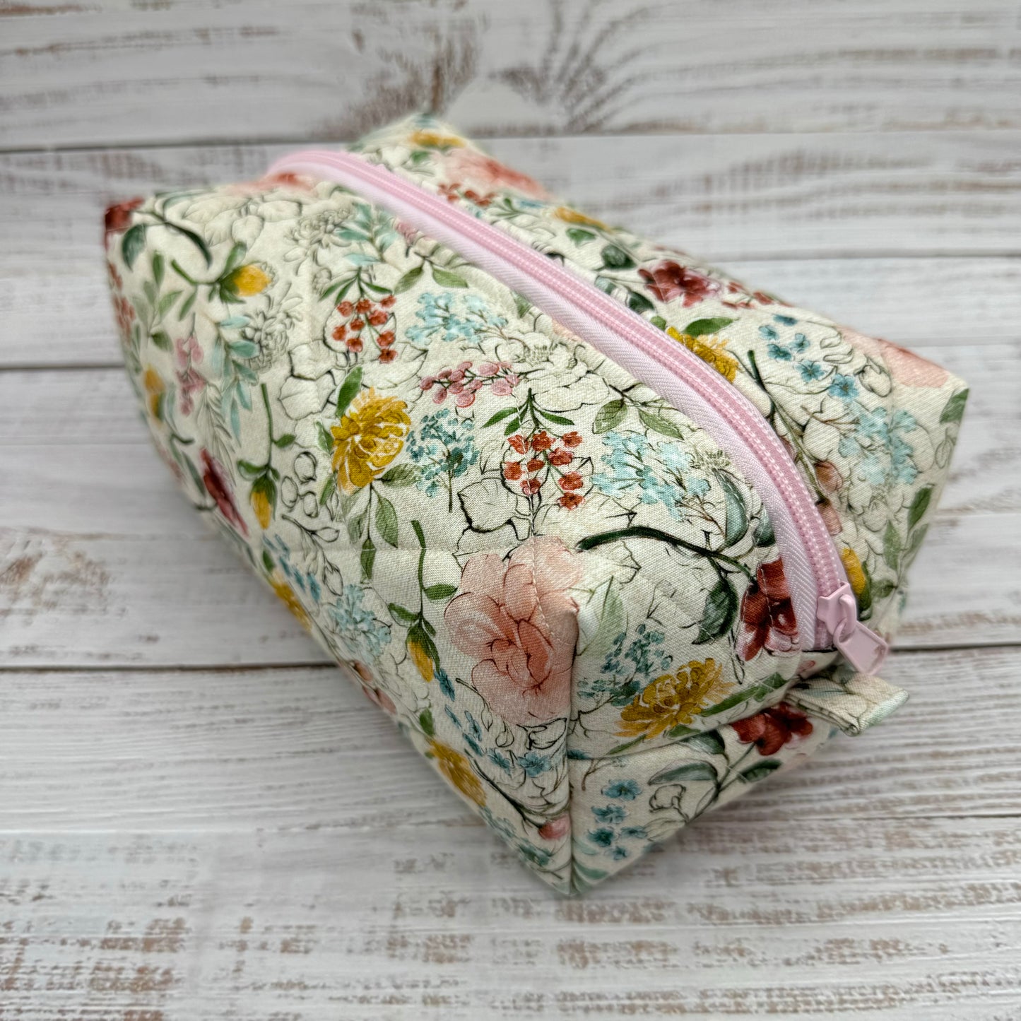 Vintage Floral - Quilted Boxy Bag - Cosmetic Bag