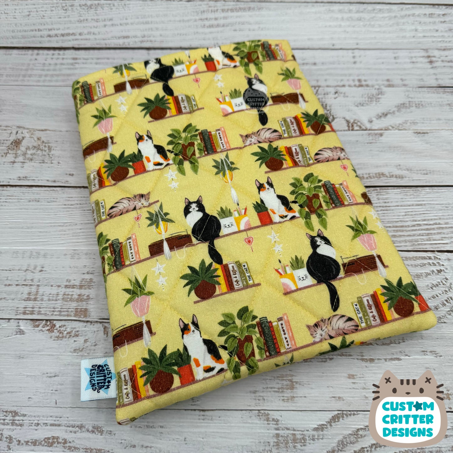 Cats & Bookshelves - Book Sleeve