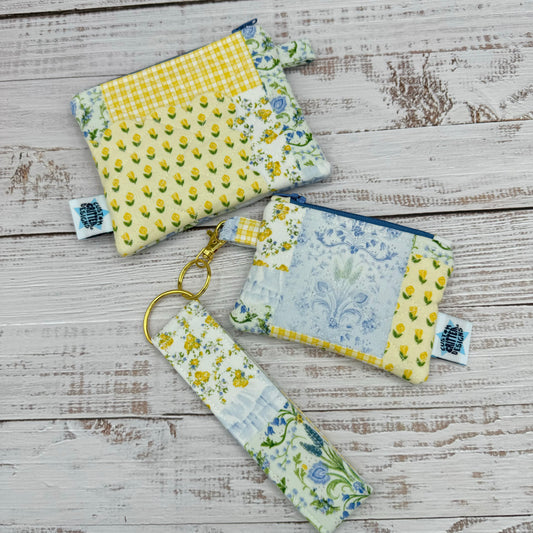 Patchwork Floral - Quilted Pouch - Coin Pouch - Keychain Clutch