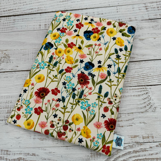 Wildflowers & Strawberries - Book Sleeve