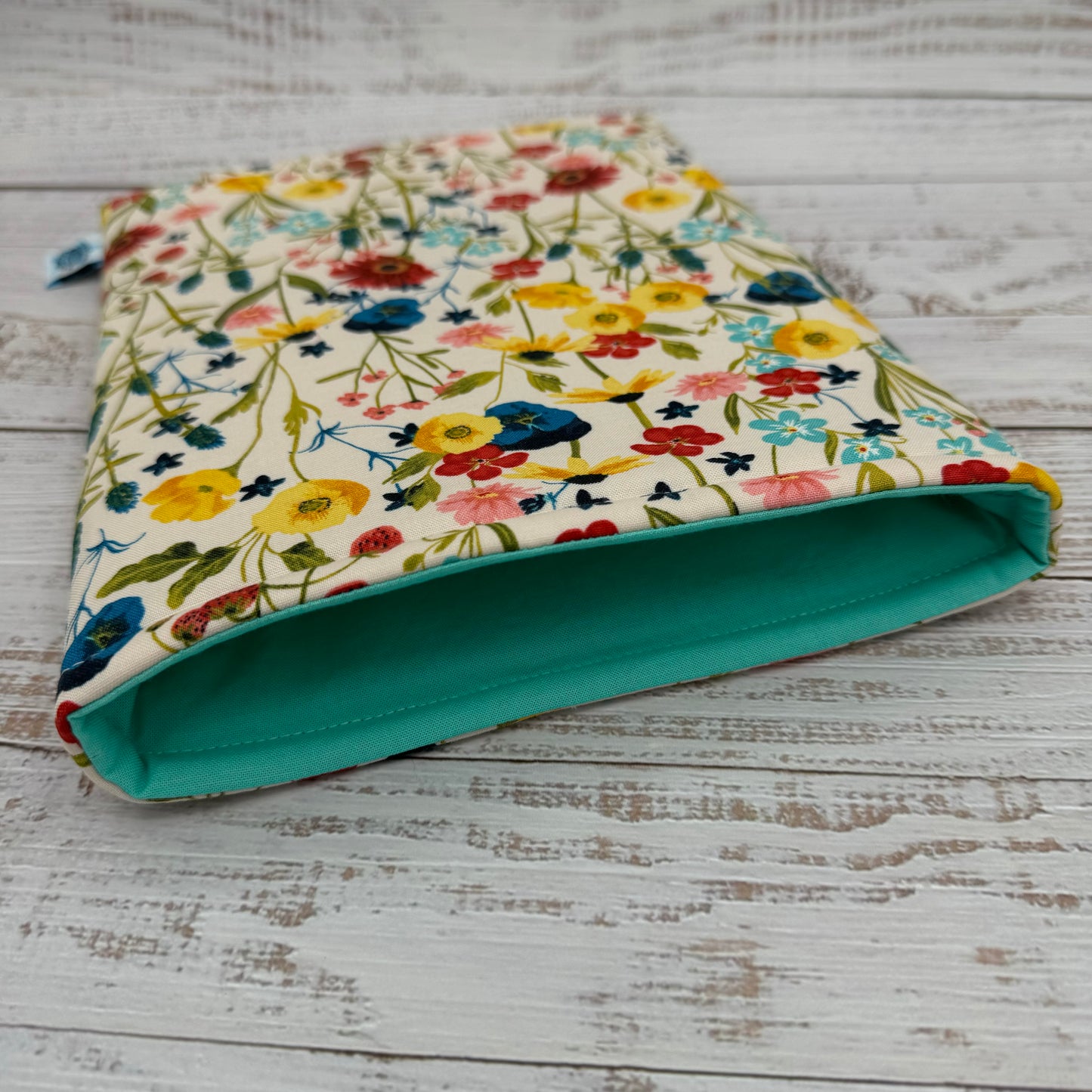 Wildflowers & Strawberries - Book Sleeve