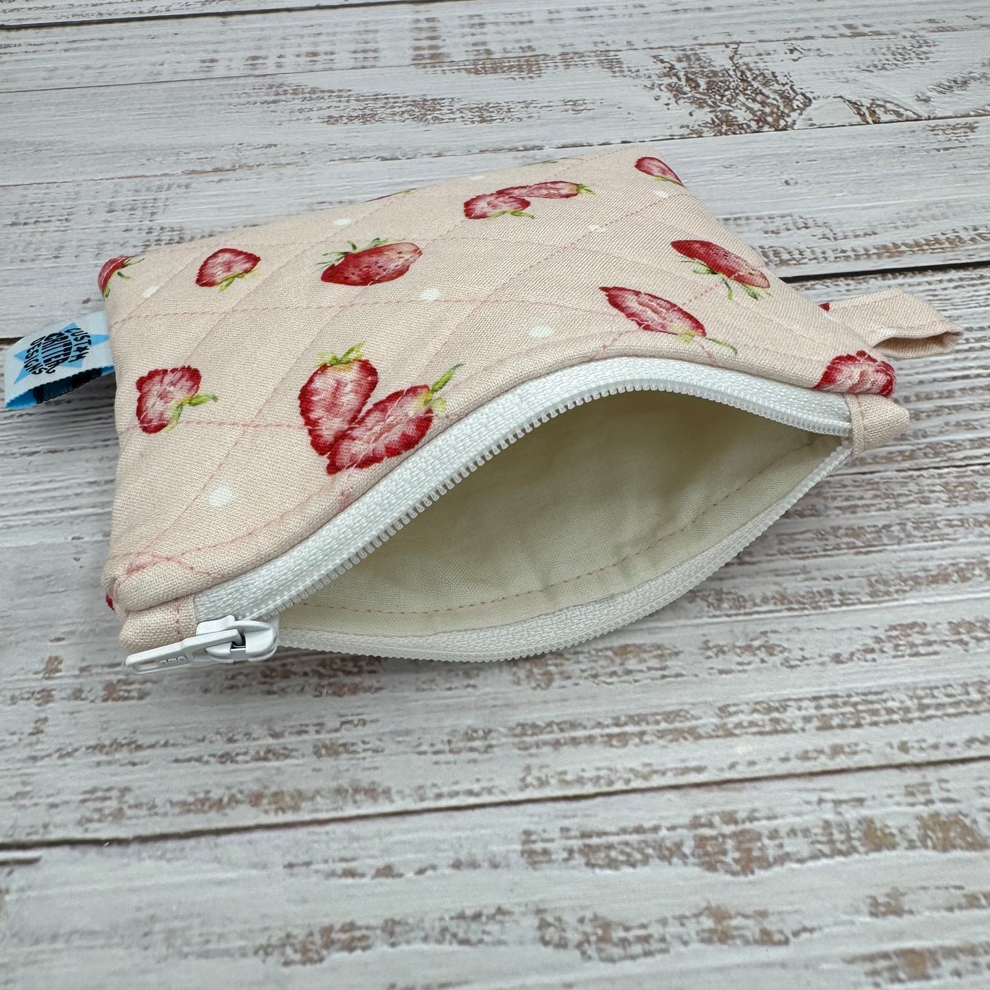 Strawberries - Quilted Pouch - Coin Pouch - Keychain Clutch