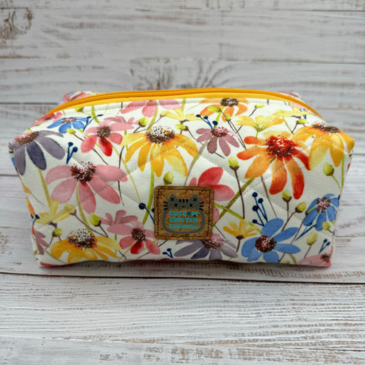 Watercolor Daises - Quilted Boxy Bag - Cosmetic Bag