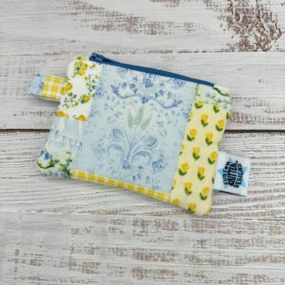 Patchwork Floral - Quilted Pouch - Coin Pouch - Keychain Clutch